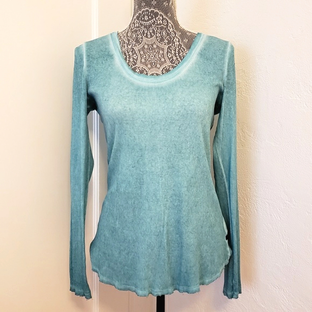 Rock & Republic Ribbed Long Sleeve Burnout Tee